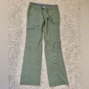 REI Cargo Hiking Pants Womens size 2, Green Outdoor, Never Worn
